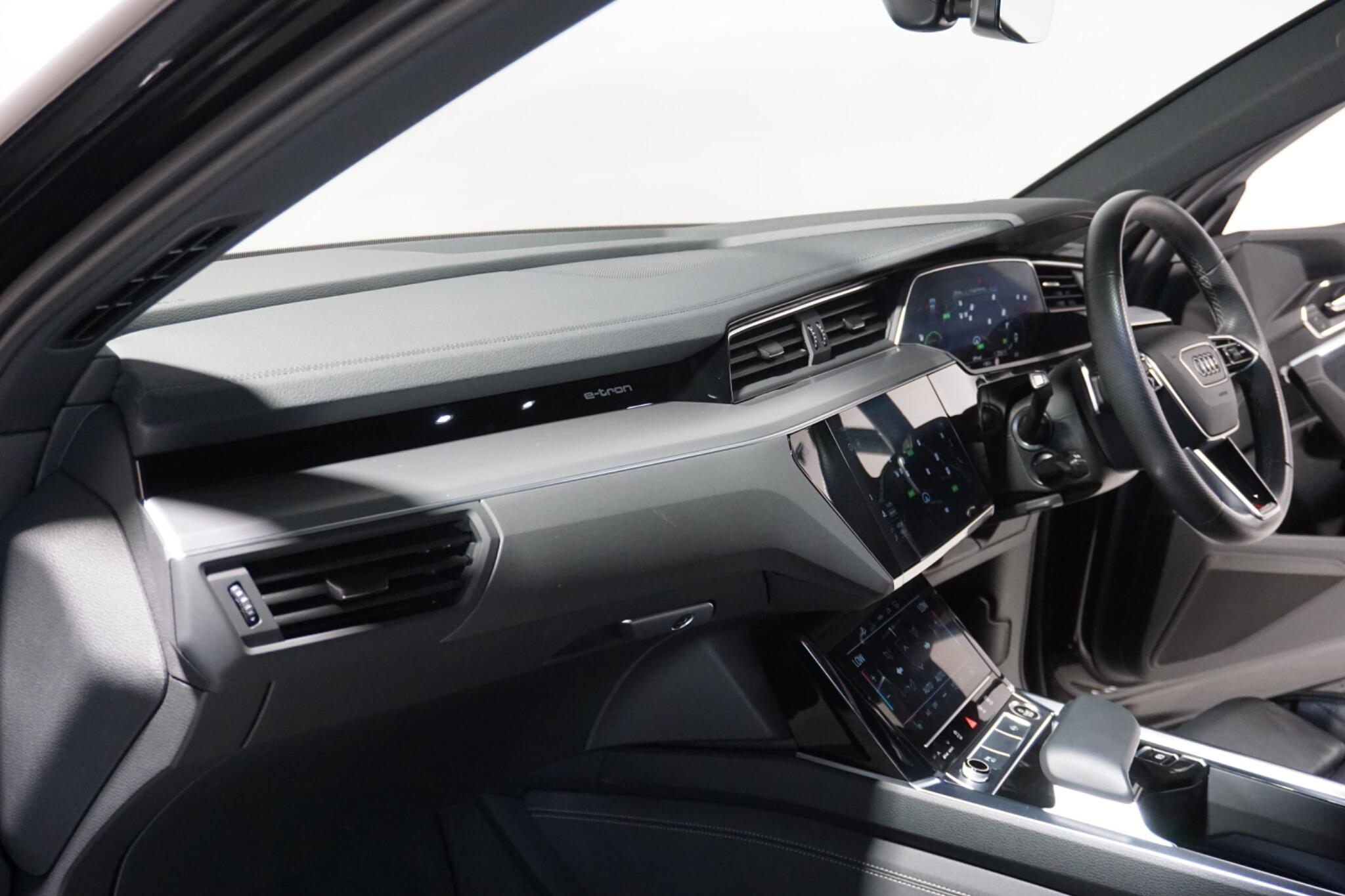 Audi Q8 e-tron 50 S line Sportback 5dr Electric Auto quattro 95kWh (11kW Charger) (340 ps)